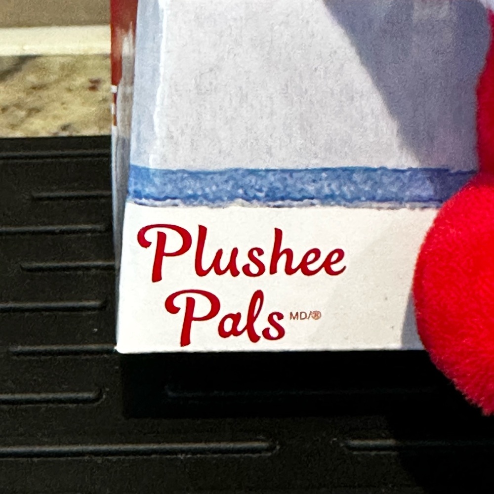 Brand New Elf On The Shelf Plushee Pal Red/White Elf Girl Plush Holiday Toy - Picture 5 of 13